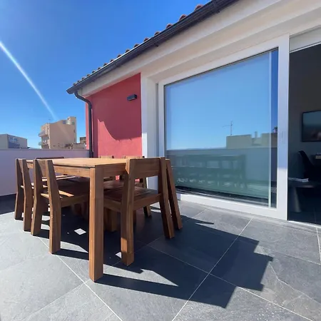 アパート 2 Bedroom Penthouse オルビア