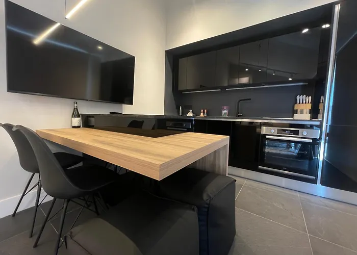 2 Bedroom Penthouse アパート *