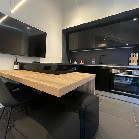 2 Bedroom Penthouse Apartman *