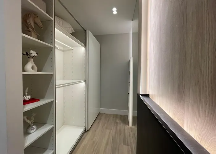 아파트 2 Bedroom Penthouse *